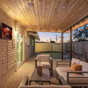 Holiday home Cozy-perfect Location-private Pool-heat Optional- Spring Training-gcu, Phoenix