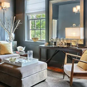 romancing-the-jones.top-hotels-in-savannah.com/